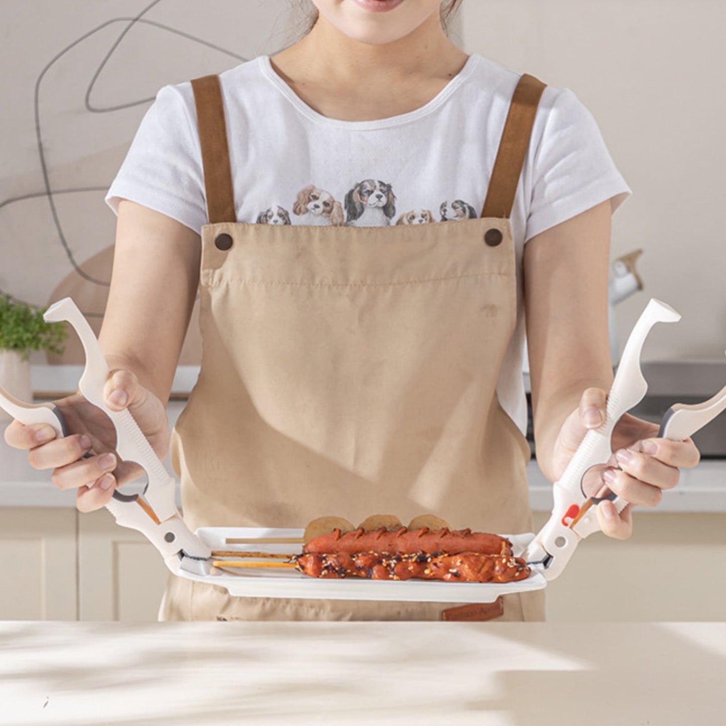 Silicone Bowl Clip & Plate Lifter Tool, Heat Resistant Non Slip Grip, Kitchen Utensil for Lifting Hot Dishes, Secure Hold for Bowls & Plates, Household Serving & Cooking Aid