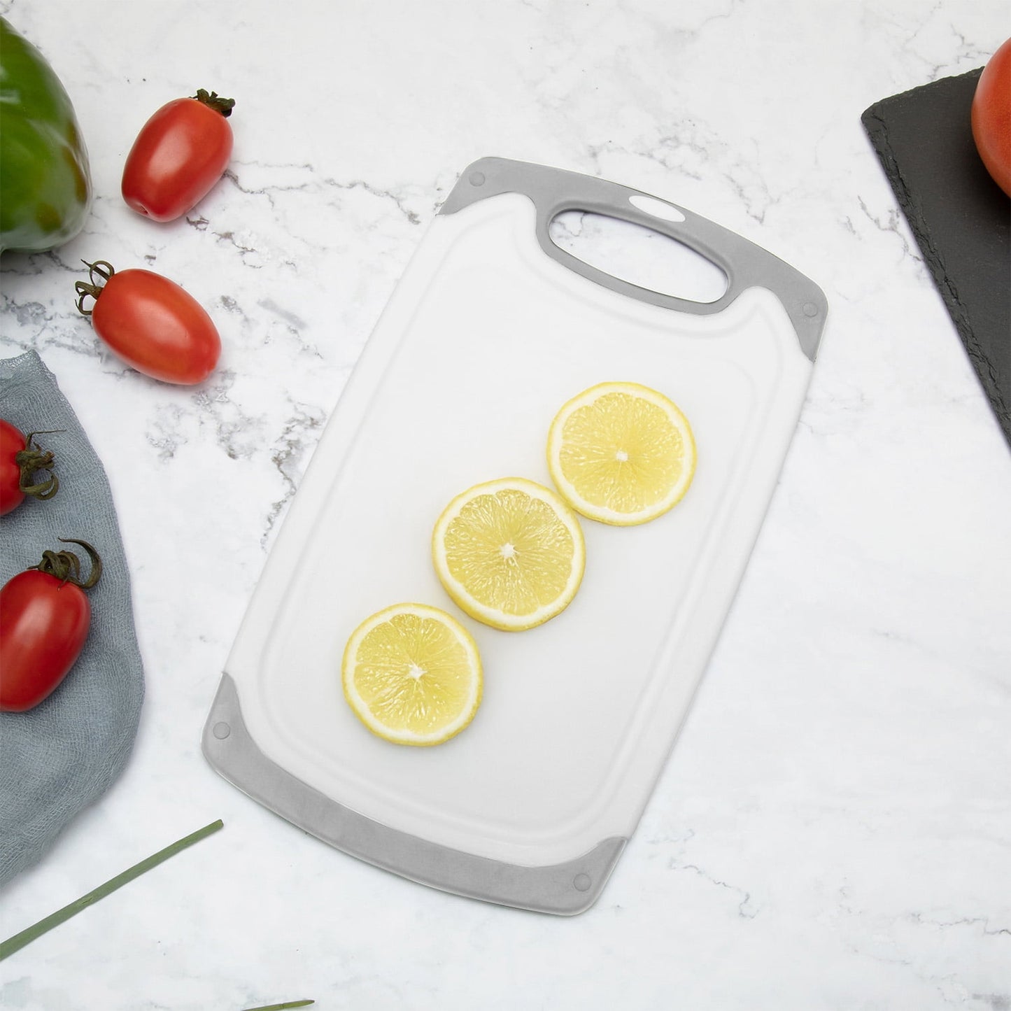 3-Piece Plastic Cutting Board Set, Cutting Boards for Kitchen with Non Slip Handles and Juice Groove, Ideal Chopping for Meat, Vegetables and Fruits, Pink, Blue, Green